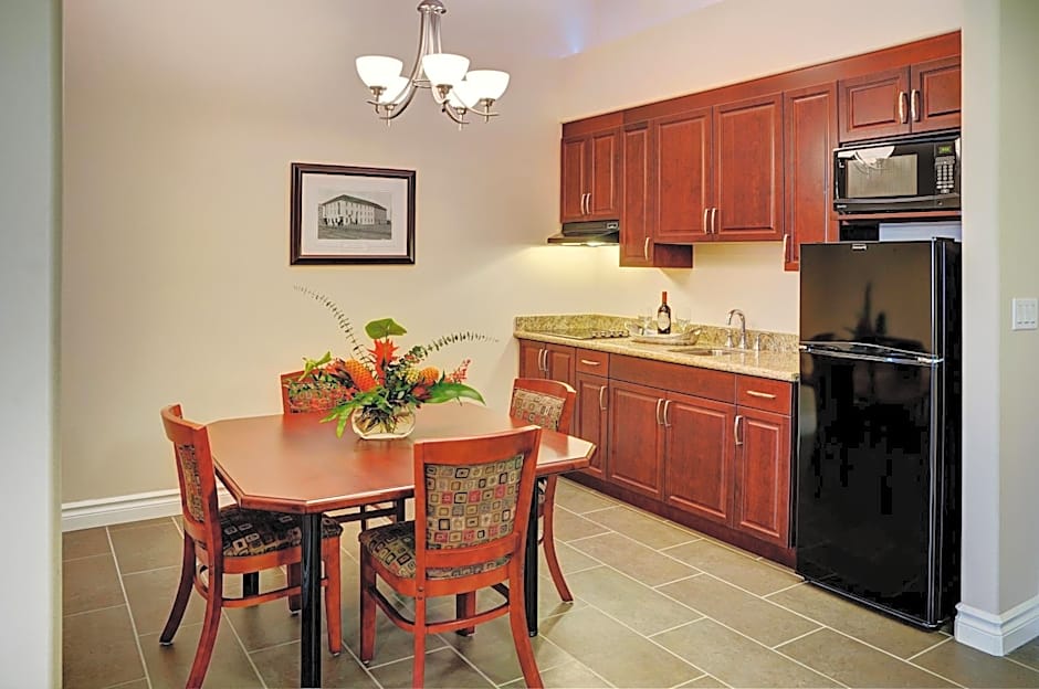 Chateau Nova Yellowhead