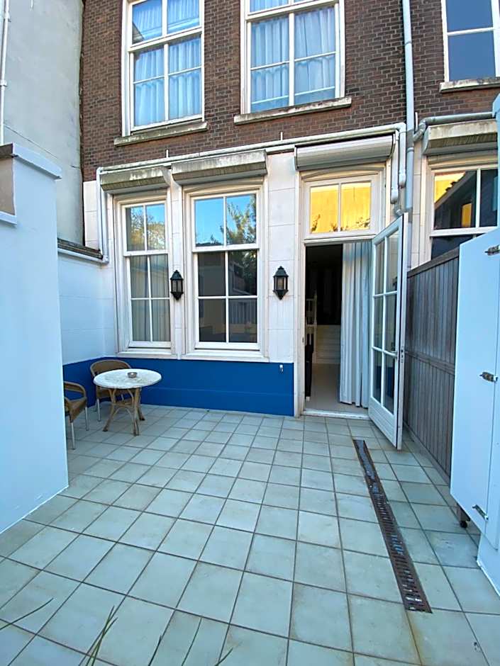 Hotel Bridges House - Delft City Centre
