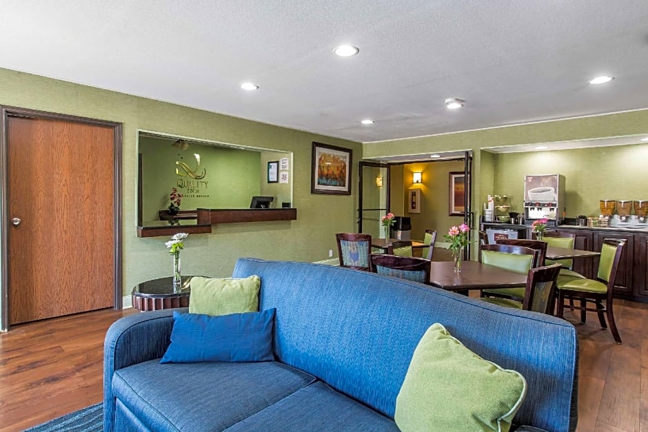 Quality Inn Cedartown