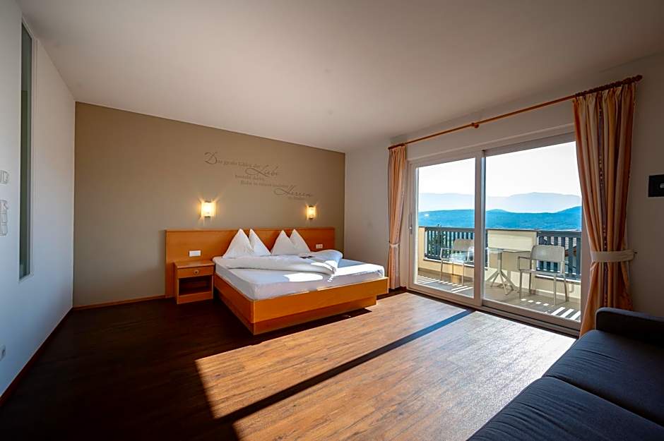 Garni Hotel Peterlinhof