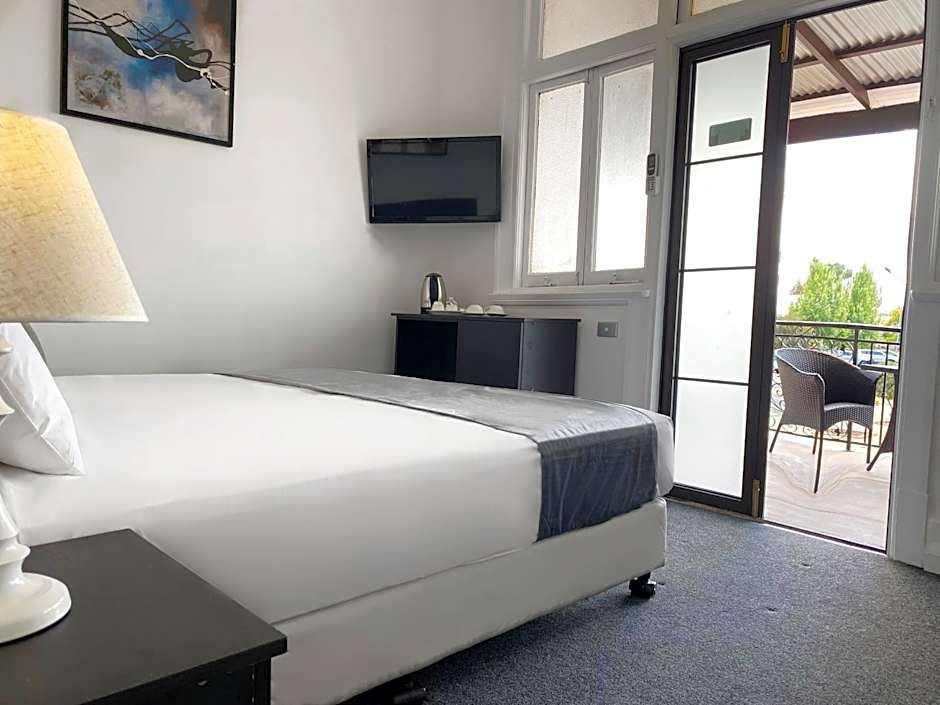 Commercial Motel