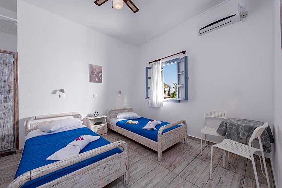 Maryloujohn Villas Oia