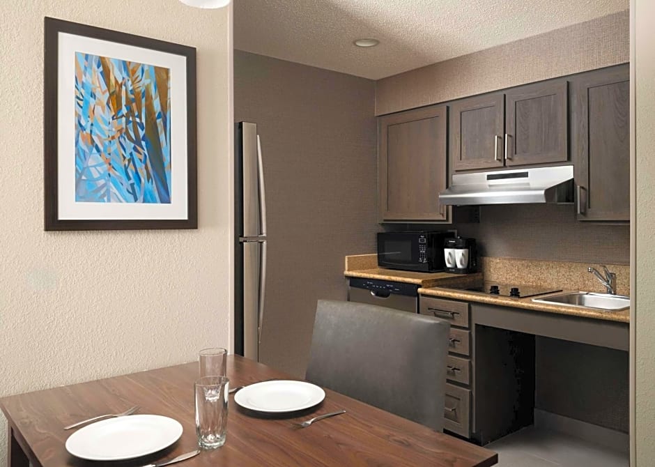 Homewood Suites By Hilton Somerset Nj
