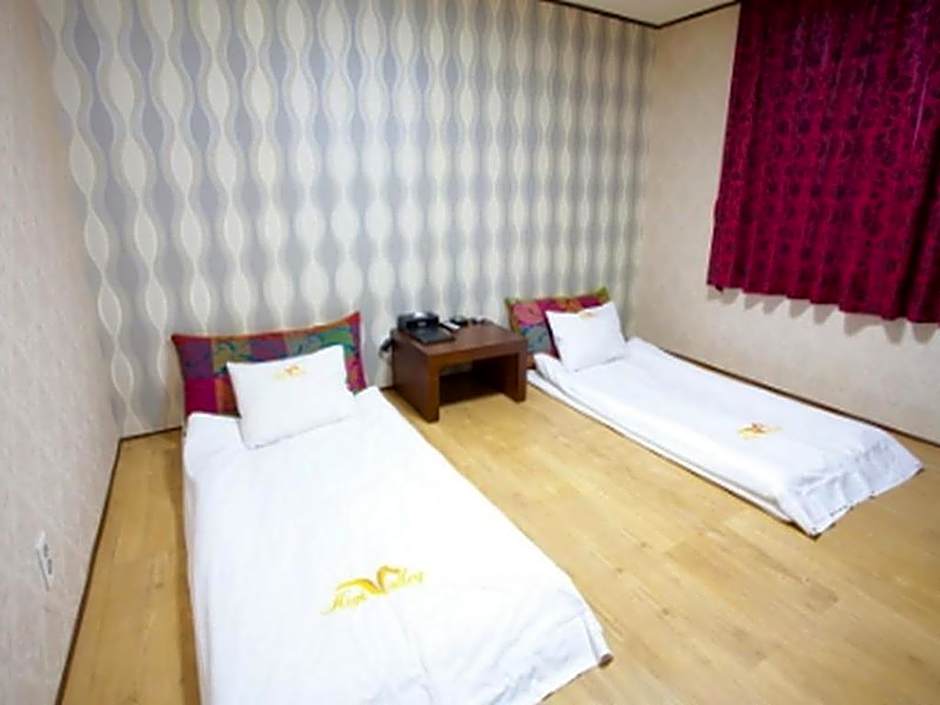 Goodstay Highvalley Hotel