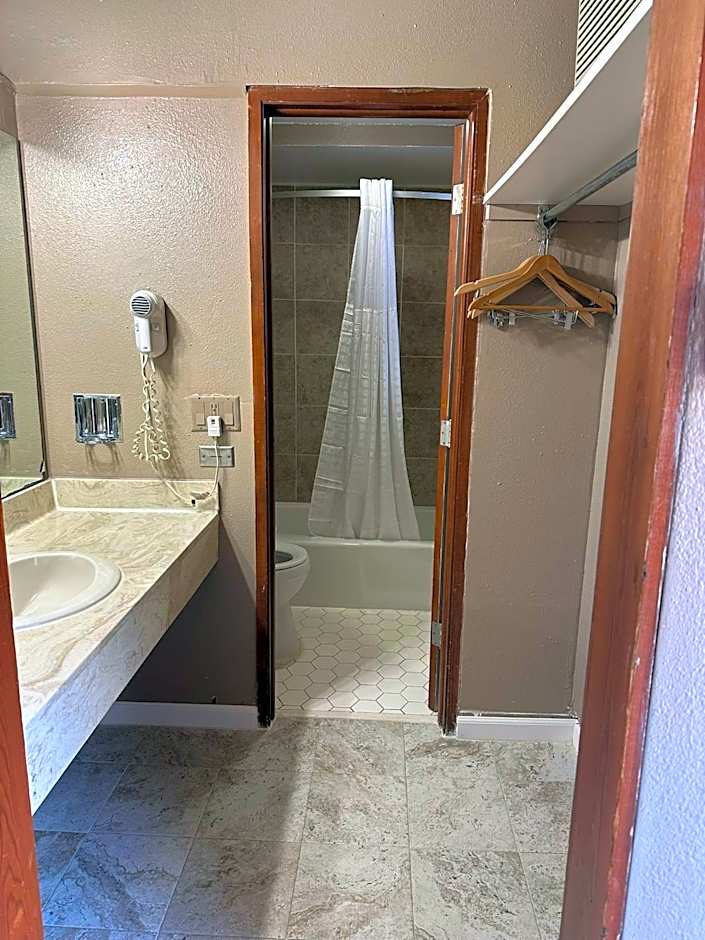 Americas Best Value Inn Franklin