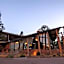 Trailhead Lodge