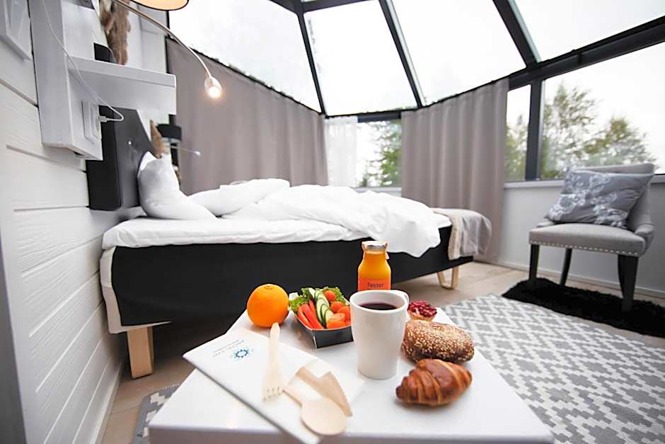 Santa's Igloos Arctic Circle