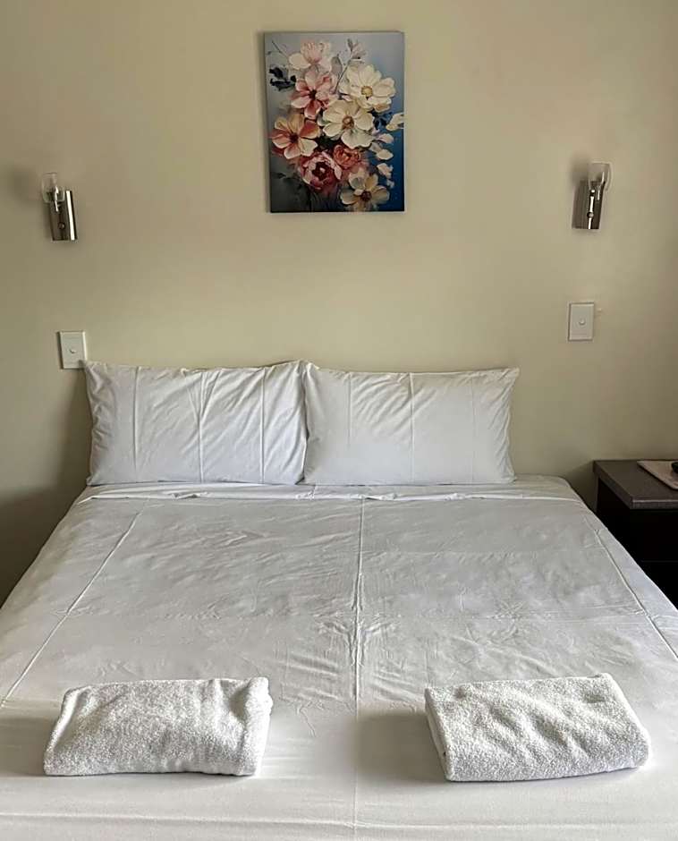 Devonwood Motel
