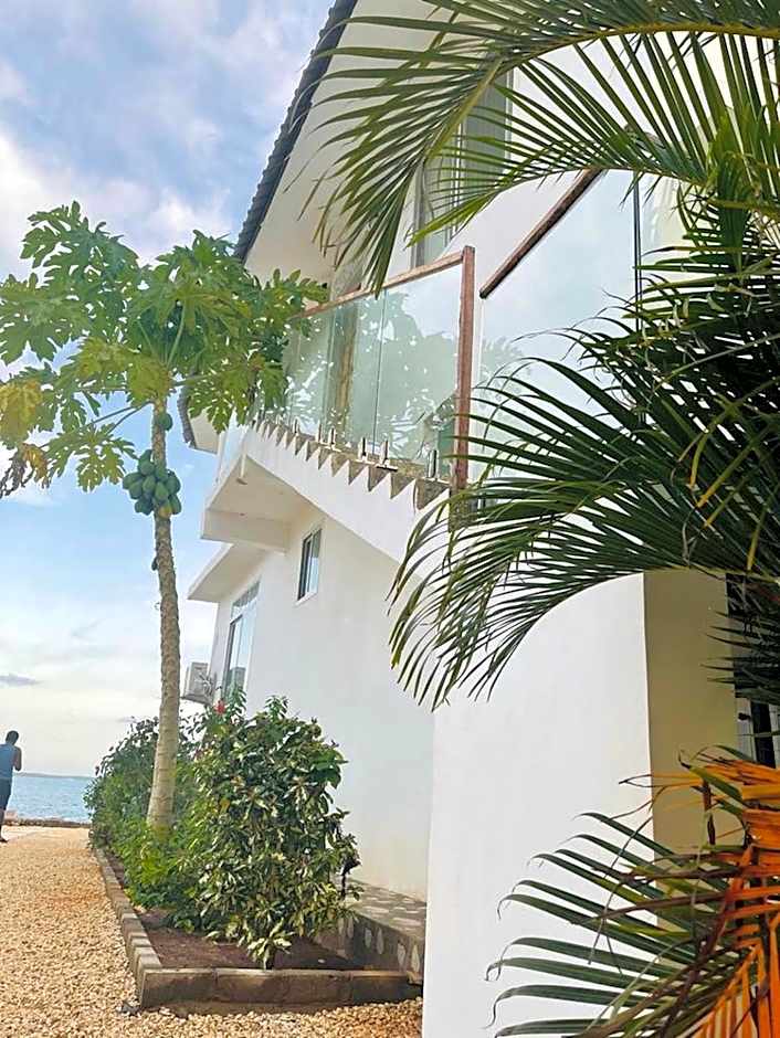 Calamari Beach Resort
