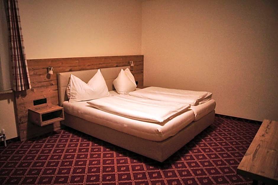 Hotel-Restaurant Schwaiger***