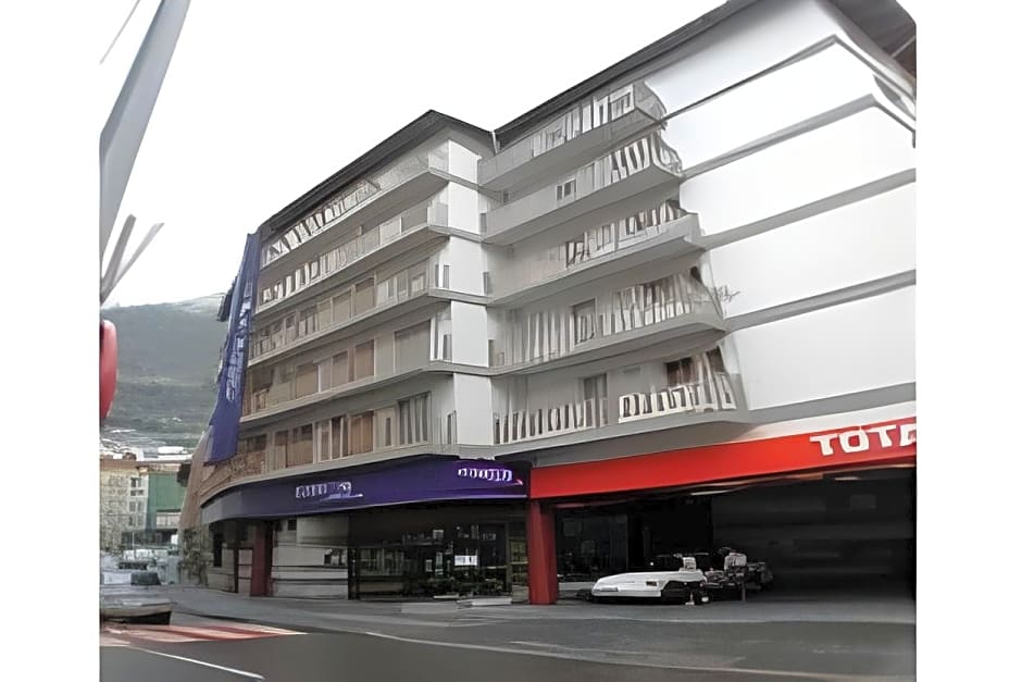 Hotel & Apartahotel SERHS Cosmos
