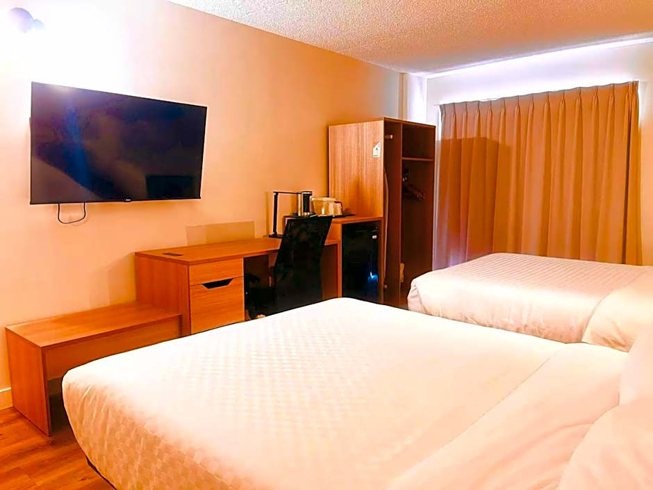 Econo Lodge Airport