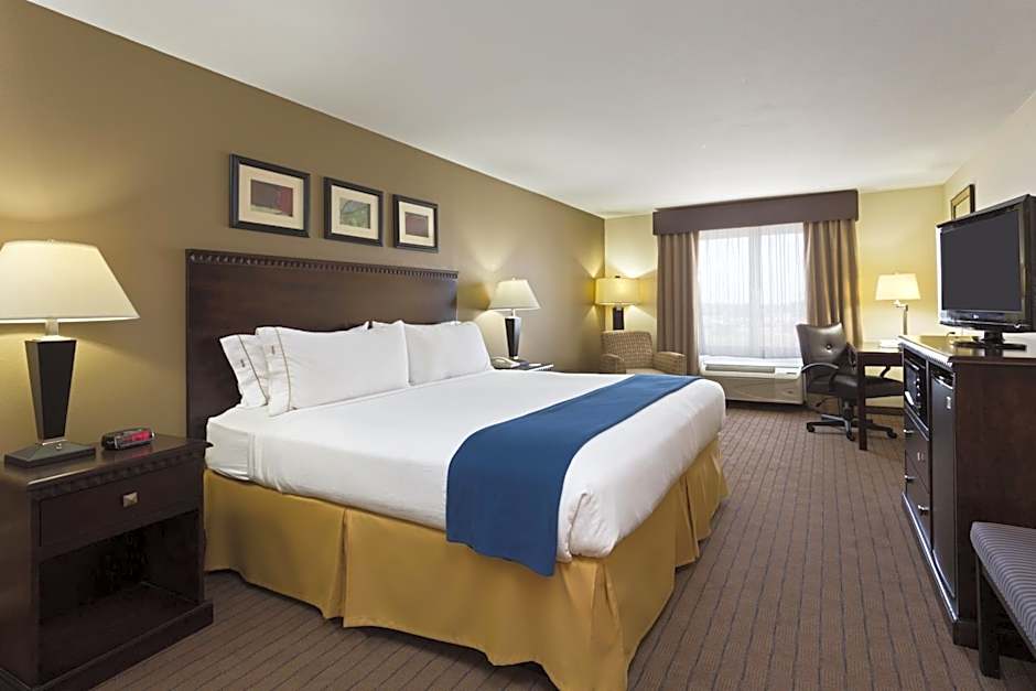 Holiday Inn Express Hotel & Suites Moultrie By IHG
