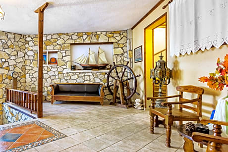 Xenios Loutra Village Karnagio