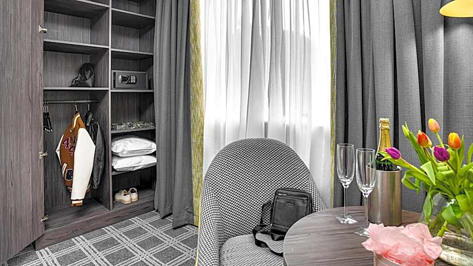 Plaza Hotel Tallaght