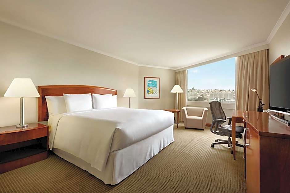 Photo 1 of 1 of Club Luxury 1 King Bed Suite, Whirlpool, Top Floor