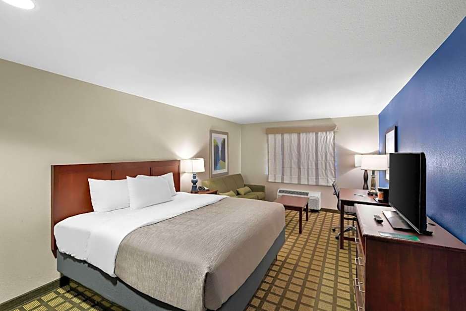 Photo 1 of 4 of Efficiency 1 King Bed Suite, Accessible