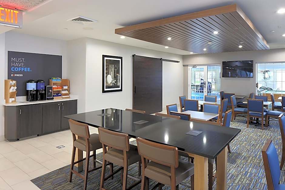 Holiday Inn Express Grand Rapids Southwest By IHG