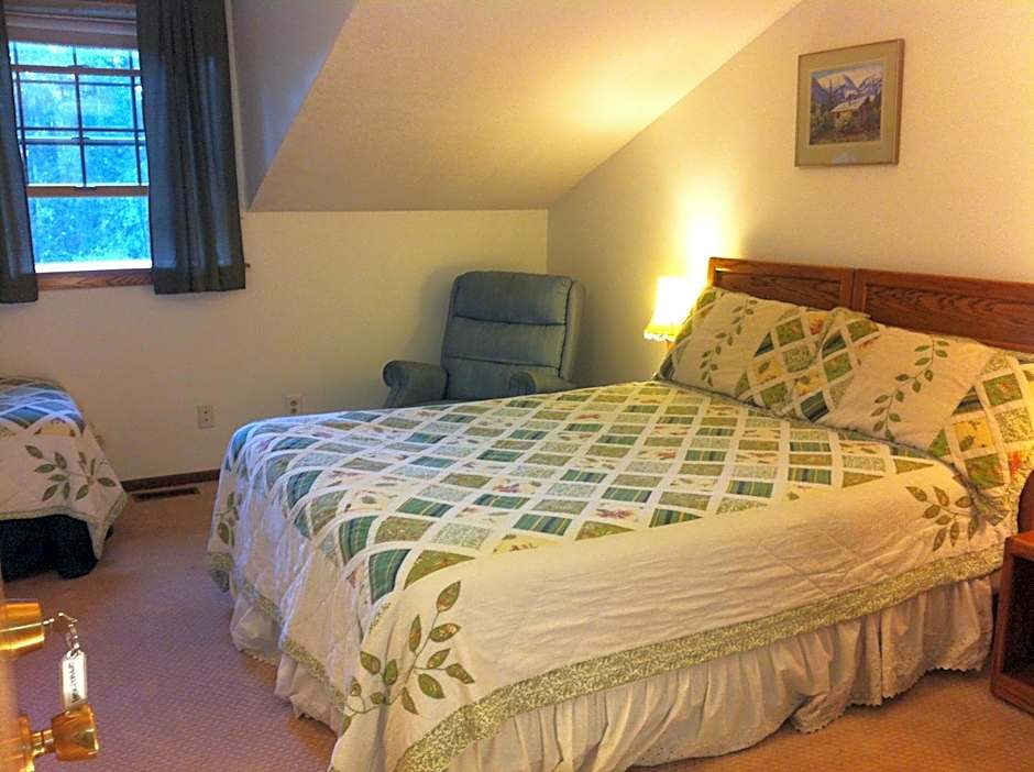 7 Gables Inn & Suites