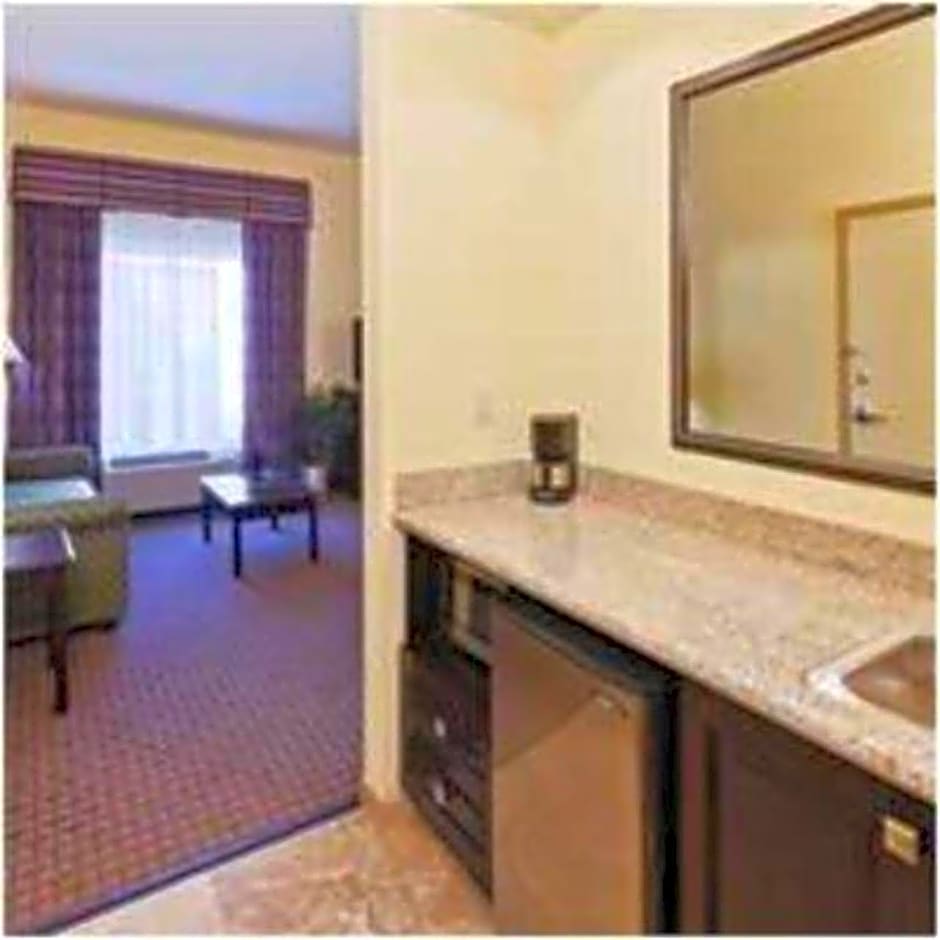 Hampton Inn & Suites Owasso