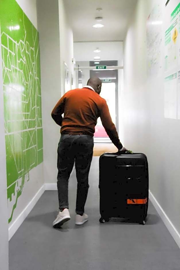 Hola Hostal Eixample