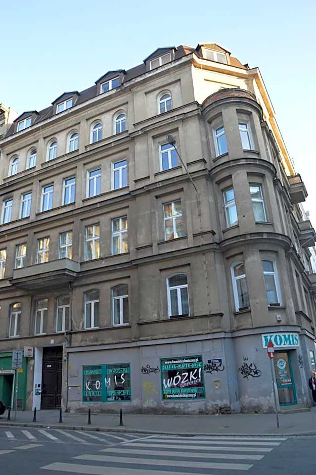 Ada Aparthouse – Wroclaw, MA
