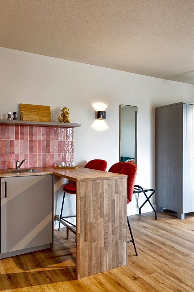 Wapen van Hengelo Residence Suites - digital key by SMS and email