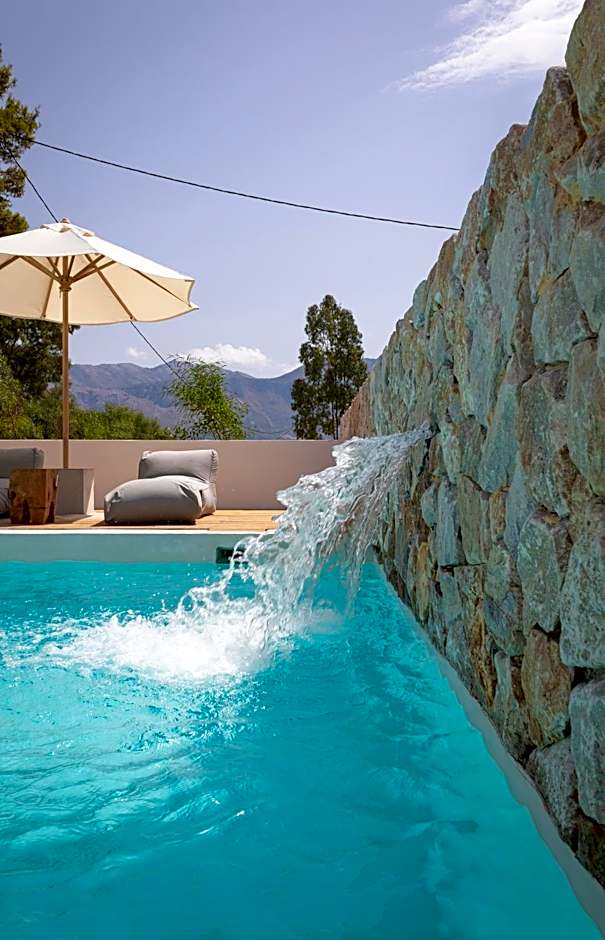 ARION SEASIDE SUITES