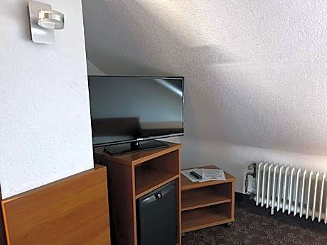 Small Single Room