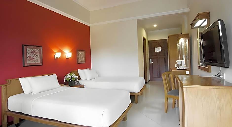 Royal Hotel and Villa Batu