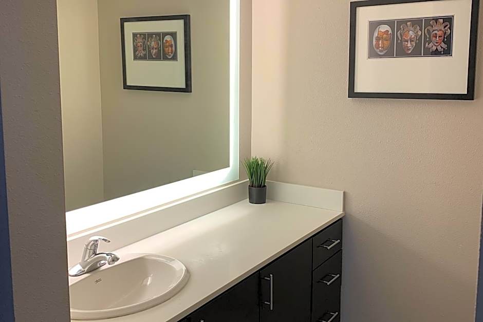 Solis Place in Old Town