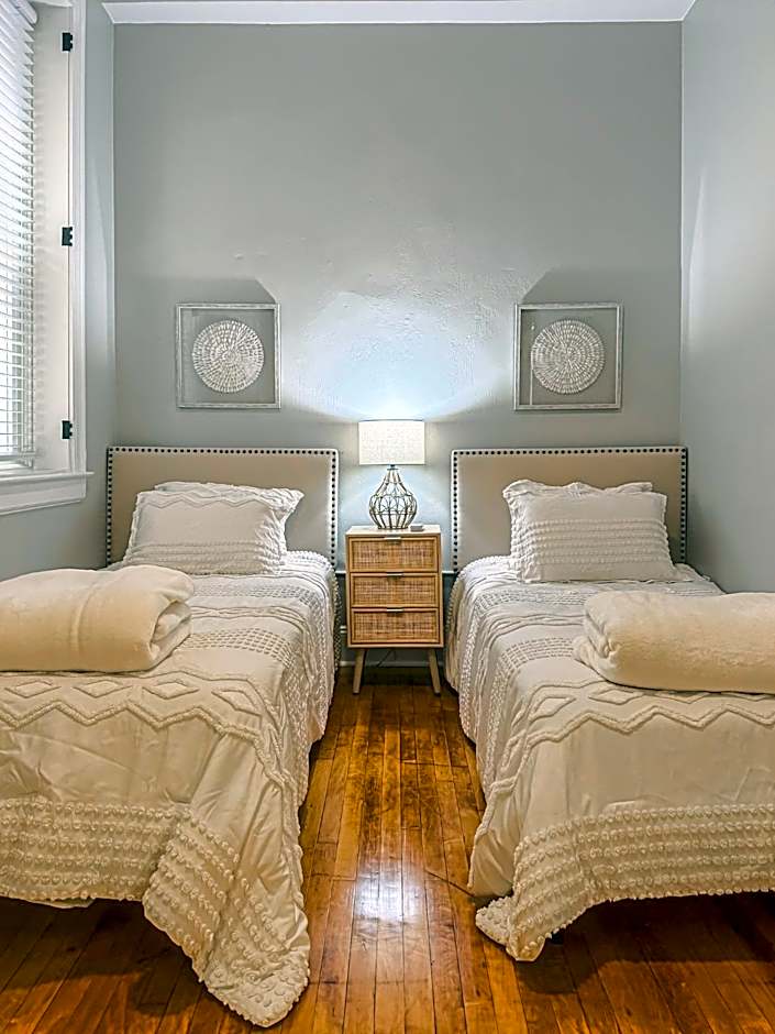 The Historic Lyric Presidential Suite