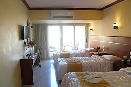 Pharaohs Hotel