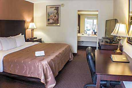 King Room - Smoking- Not Pet Friendly