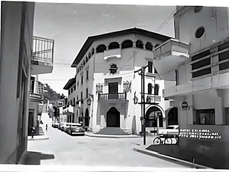 Hotel Colonial