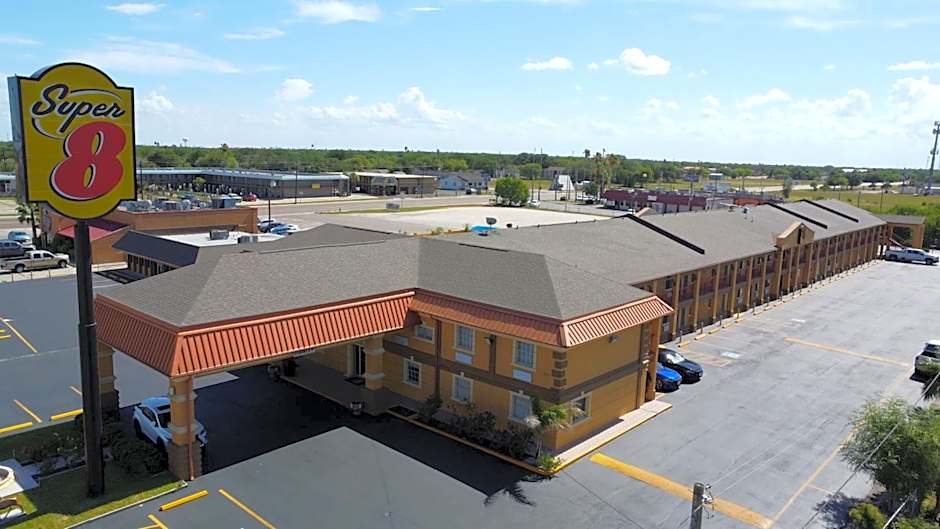 Super 8 by Wyndham Kingsville