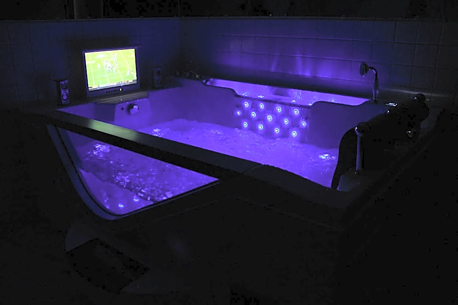 Super 8 by Wyndham Uniontown PA