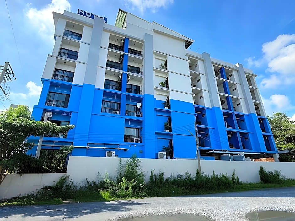 BAAN PAKNAM HOTEL