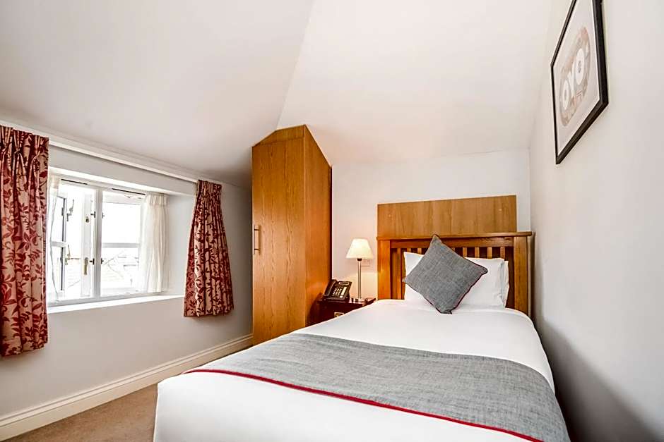 OYO Flagship The Regency