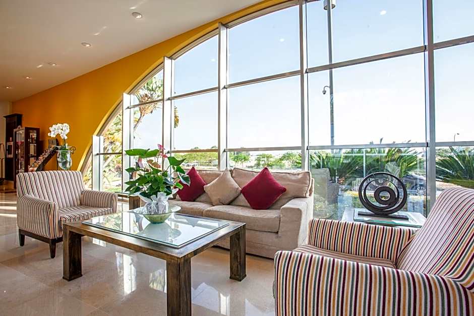 Grupotel Playa de Palma Suites & Spa