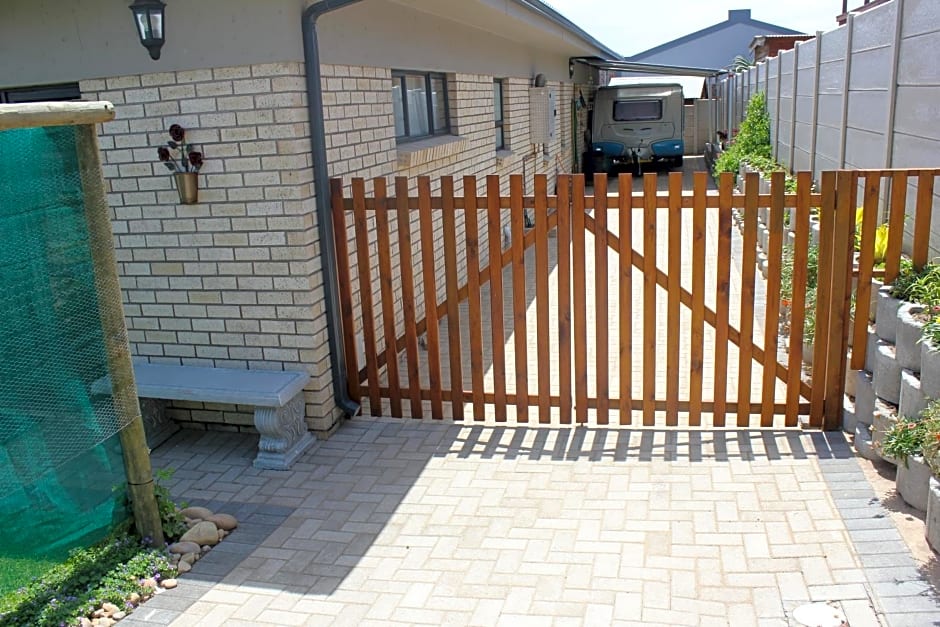 Traveller's Rest, Reebok