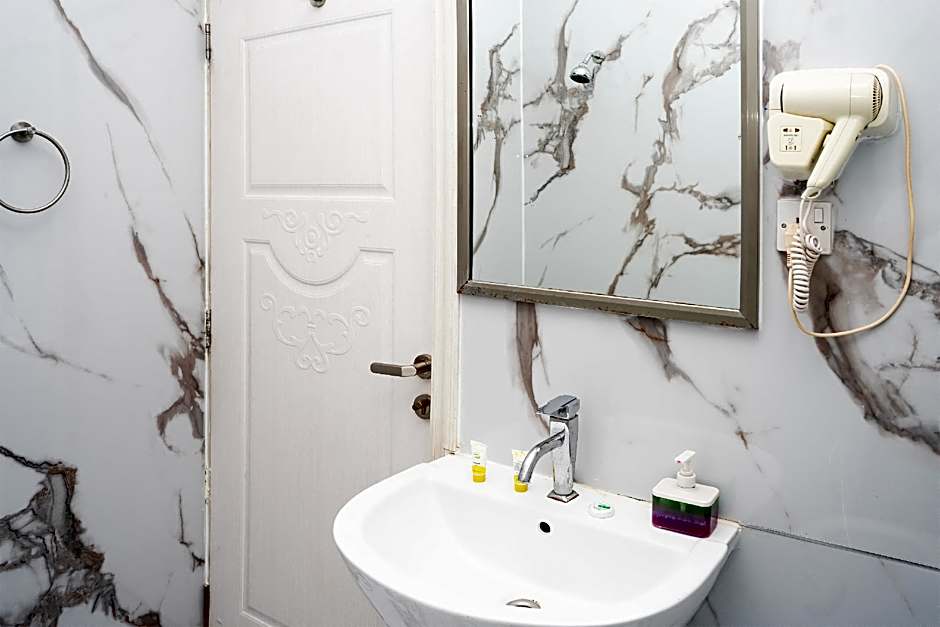 Palette Muscat Al Bayrahaa