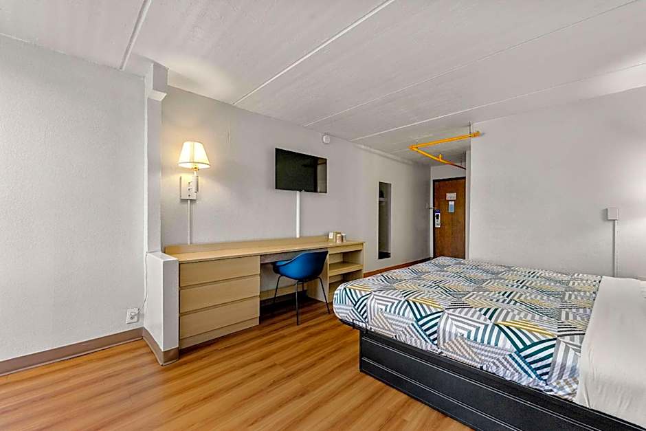 Motel 6-Decatur, GA