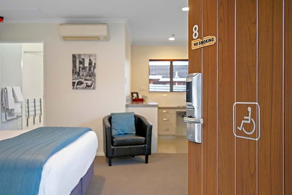 ASURE Aveda Motor Lodge