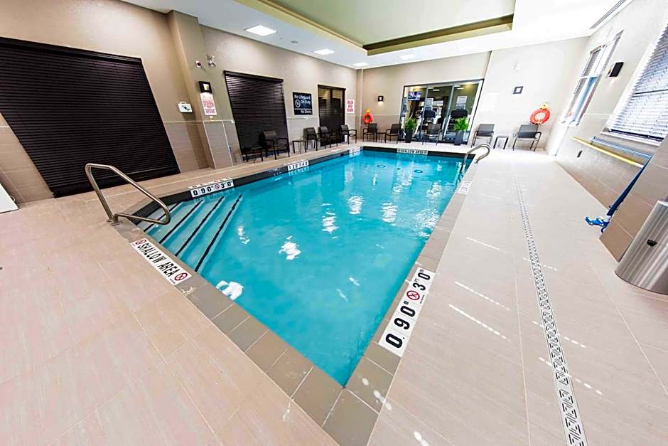 Hampton Inn & Suites by Hilton Bolton