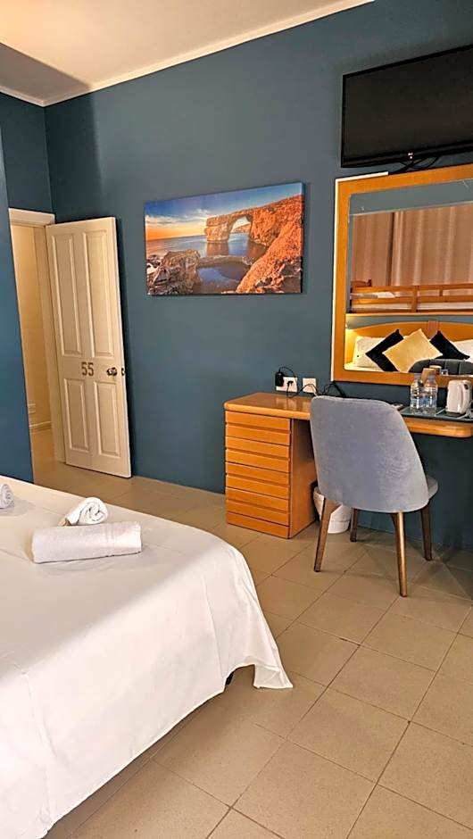 La Playa Hotel