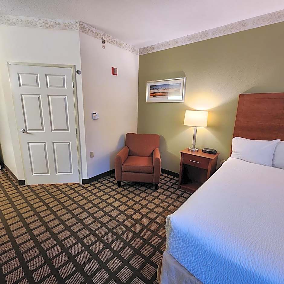 Baymont by Wyndham Mackinaw City