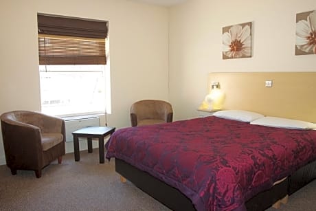 Lodge with Double Bed with Bath