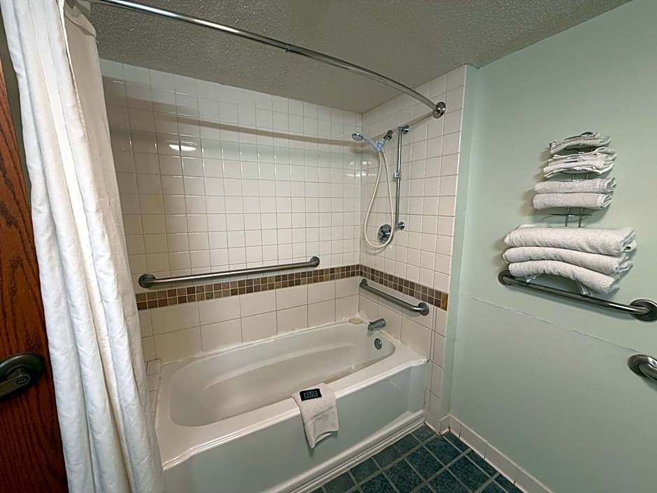 Royal Inn Rockville IN by Hotel O