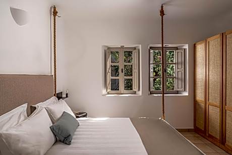 Honeymoon Suite with Private Plunge Pool